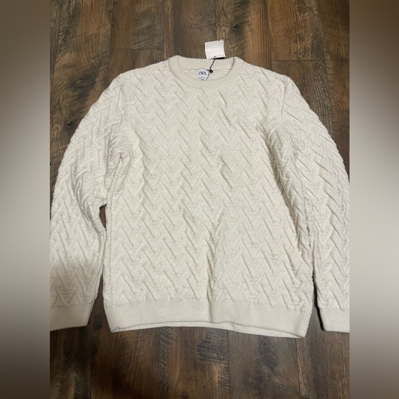 Zara Chunky Knit Sweater - Picture 1 of 4